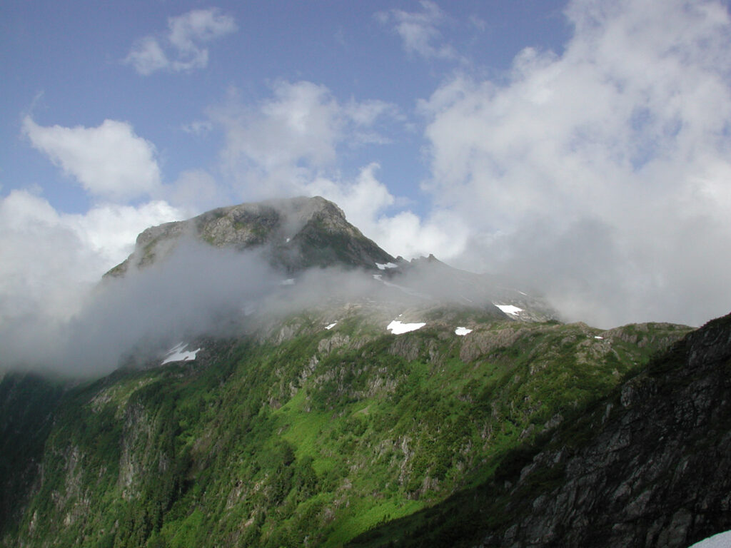 Clouds on the Right Sister