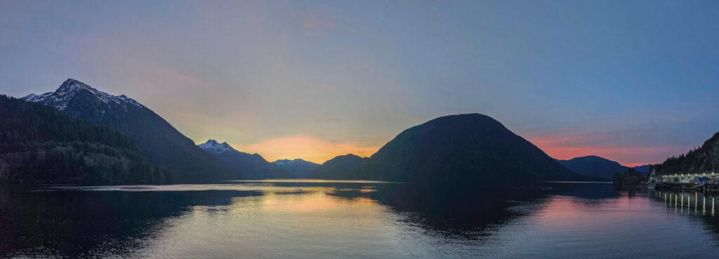 Panoramic view of Silver Bay at Sunrise