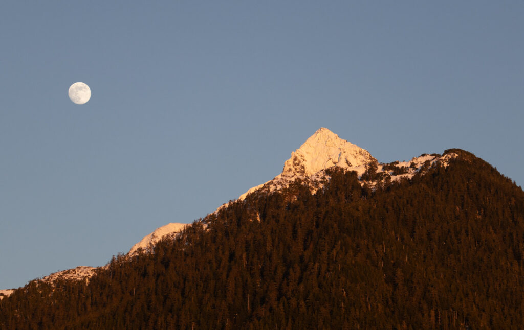 Moon over Verstovia